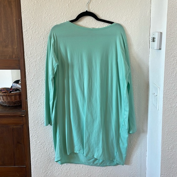 Lululemon back in Action dress - Picture 2 of 2